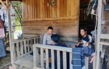 Bhabinkamtibmas Desa Moteng Sosialisasikan Pencegahan TPPO, Ajak Warga Gunakan Jalur Resmi Bekerja ke Luar Negeri