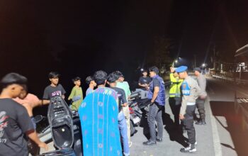 Patroli Rinjani Presisi Polres Dompu Sasar Remaja yang Nongkrong hingga Larut Malam