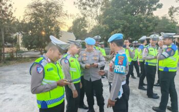 Cegah Judi Online di Internal Polri, Propam Polres Bima Kota Periksa Handphone Personel