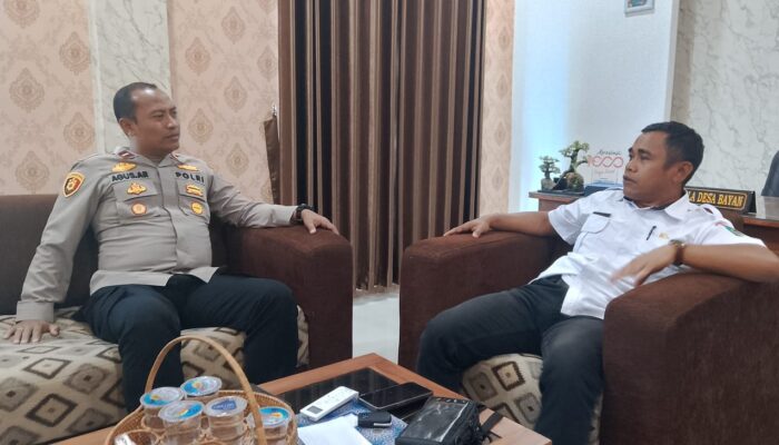 Kapolsek Bayan Jalin Silaturahmi dan Koordinasi dengan Kepala Desa Bayan
