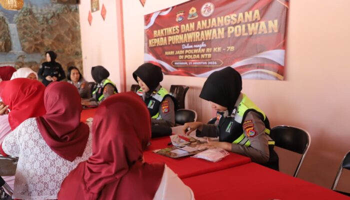 Polwan Polda NTB Gelar Baktikes dan Anjangsana Purnawirawan Polwan dalam Rangka HUT Polwan ke-78