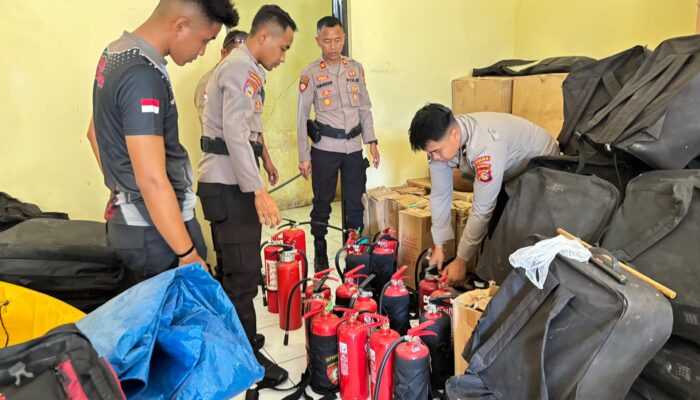Siaga Bahaya Kebakaran, Polres Bima Kota Pasang APAR di Titik Strategis