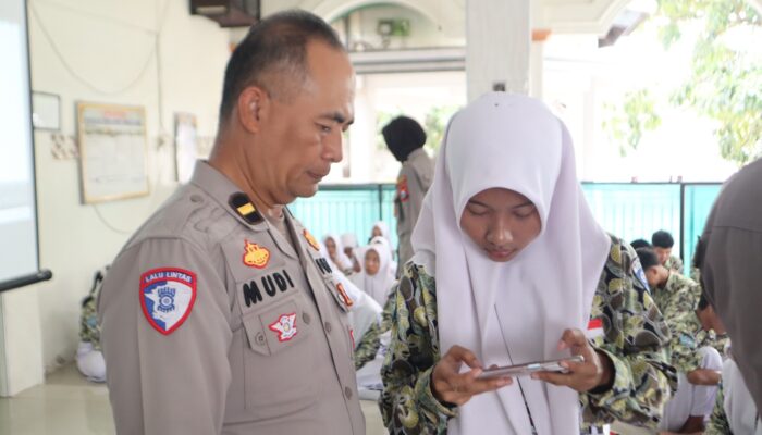 Persiapkan Generasi Digital, SMAN 2 Tuban Gelar Sosialisasi dan Edukasi Program AI