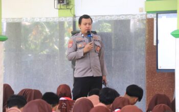 Tingkatkan Literasi Digital, SMAN 5 Tuban Edukasi Pelajar Terkait Peluang dan Risiko Teknologi AI