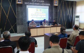Perkuat Sinergitas dan Keterbukaan Informasi, Kapolres Sumbawa Gelar Silaturahmi Bersama Awak Media