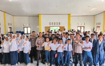 Sat Binmas Polres Sumbawa Barat Edukasi Siswa tentang Kenakalan Remaja
