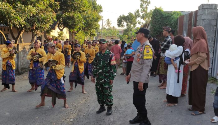 Bhabinkamtibmas Amankan Tradisi Nyongkolan di Kelurahan Majidi, Imbau Warga Jaga Ketertiban dan Keselamatan