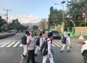 Strong Point Pagi, Unit Lantas Polsek Rasanae Barat Hadir Berikan Pelayanan kepada Masyarakat