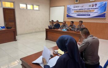 Polres Sumbawa Barat Gelar Sosialisasi Layanan Bank Mandiri dan Pembagian Buku Tabungan
