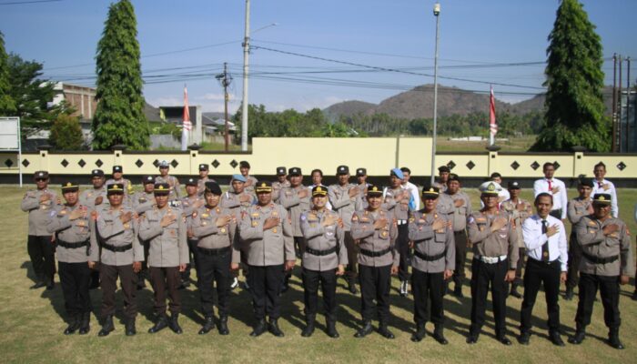 WUJUD APRESIASI DAN PERHATIAN PIMPINAN, KAPOLRES SUMBAWA BARAT BERIKAN REWARD KEPADA PERSONEL YANG BERULANG TAHUN