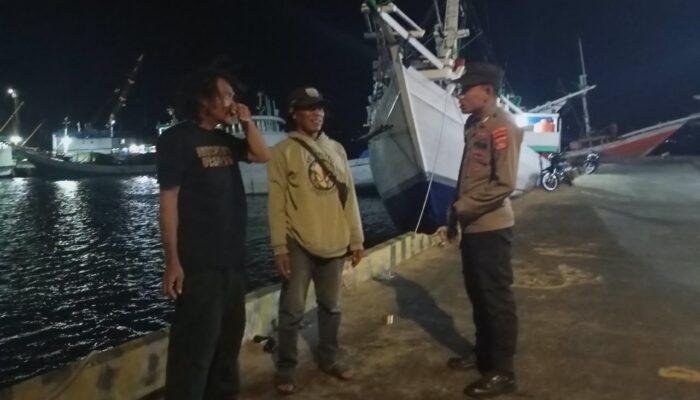 Jaga Kamtibmas, Polsek Kawasan Pelabuhan Laut Bima Intensifkan Patroli Rutin