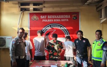 Tak Pakai Helm, Dua Pemuda Diamankan, Polisi Temukan 313 Butir Ekstasi