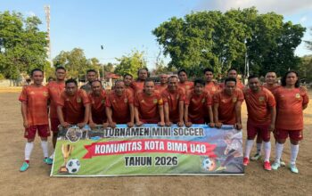 Bhayangkara FC Polres Bima Kota Tahan Imbang Perintis FC 2-2 dalam Laga Mini Soccer U40