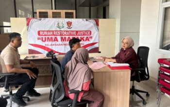 Polres Dompu Limpahkan Tersangka Perkara Penipuan atau Penggelapan ke Kejaksaan Negeri Dompu