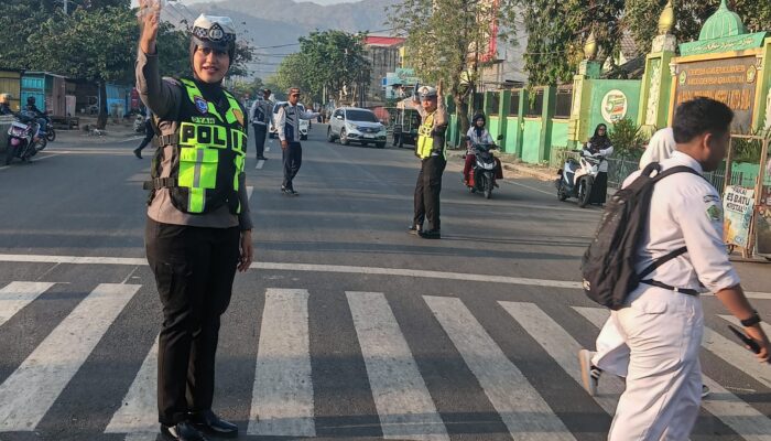 Polsek Rasanae Barat Polres Bima Kota Gelar Rawan Pagi, Pastikan Kamseltibcarlantas