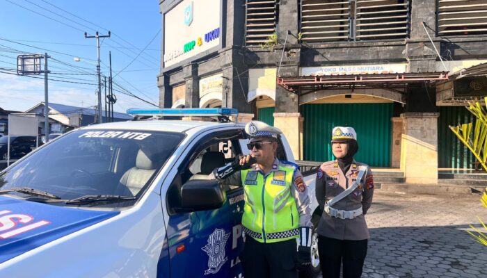 Cegah Lakalantas, Ditlantas Polda NTB Gencarkan Penerangan Keliling di Kota Mataram