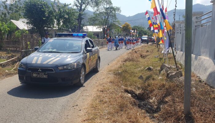 Sat Samapta Kawal Pawai Ta’ruf MTQ XXII Sumbawa Barat, Ajak Warga Jaga Kamtibmas