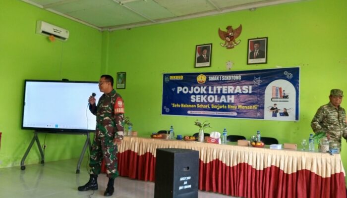 Babinsa Sekotong Ajak Pelajar Gemar Membaca dan Berprestasi