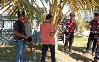 Patroli Dialogis di Telaga Bertong, Polisi Sapa Warga dan Pelaku UMKM Sampaikan Pesan Kamtibmas