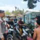 Jalin Kemitraan dengan Masyarakat, Bhabinkamtibmas Desa Lenek Duren Lakukan DDS dan Sambang