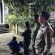 Sinergi Bhabinkamtibmas dan Babinsa Kawal Sosialisasi E-Voting Pilkades 2026 di Desa Seminar Salit
