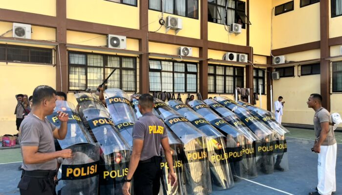 Personel BKO Polda NTB Bersama Sat Samapta Polres Bima Kota Gelar Latihan Dalmas