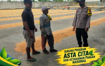 “POLSEK KEREK POLRESTA TUBAN SAMBANG KE GUDANG PENGERINGAN DAN PENYIMPANAN JAGUNG”