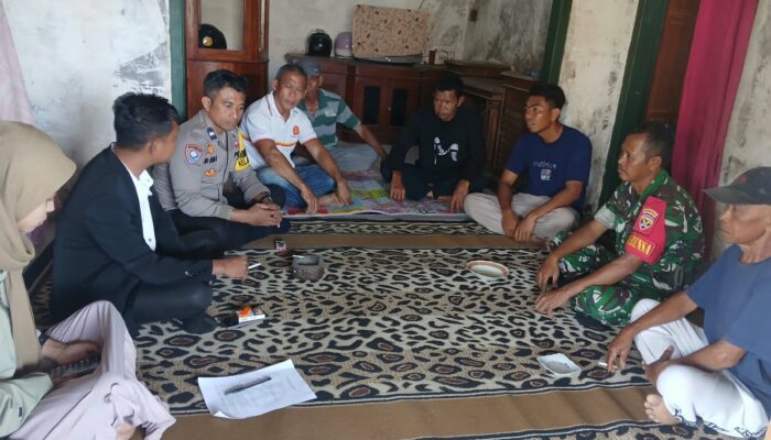 Kedepankan Musyawarah dan Kekeluargaan, Bhabinkamtibmas Jatibaru Selesaikan Perselisihan Warga