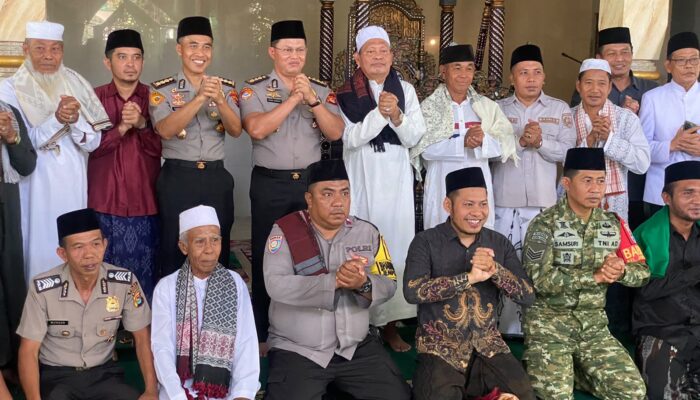 Jumat Keliling di Jempong Baru, Polda NTB Ajak Warga Jaga Keluarga dan Cegah Gangguan Kamtibmas