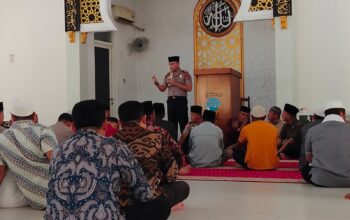 Gelar Jumat Keliling, Kapolres Bima Bicara Tegas Soal Narkoba dan Bullying Serta Ingatkan Call Center 110