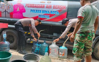 Lagi, Polres Bima Kota Salurkan Air Bersih, Wujud Nyata Kepedulian Polri kepada Masyarakat