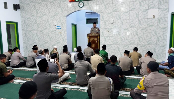 Subling Di Masjid Al-Zihat, Kapolres Bima Kota Perkuat Silaturahmi Dan Serap Aspirasi Masyarakat